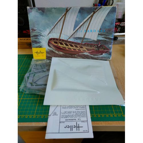 Maquette Bateau Heller 1/50 La Sardane ( Très Rare )-Heller