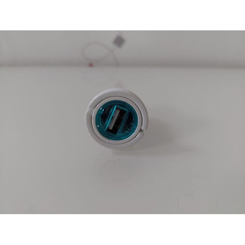 Chargeur Allume-Cigare Port Usb Blanc À Face Bleue T'nb Acmp034491