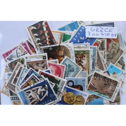 Grèce 300 Timbres Différents Grands Formats