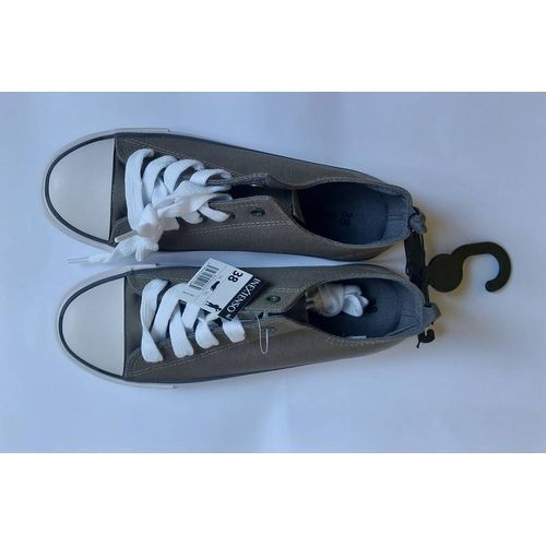 Chaussures Neuve. - 38