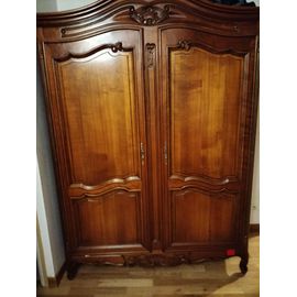 Grande Armoire En Merisier.