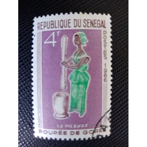 Timbre Senegal Yt 269 Le Pilon À Grains , Poupées Gorée 1966 (020409 )