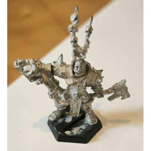 Warhammer Fantasy Chaos Champion Hrothgar Daemonaxe Métal