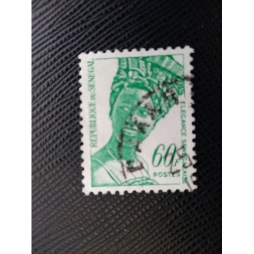Timbre Senegal Yt 423 Élégance Sénégal 423 (020409 )