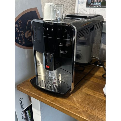 Vends cafetière automatique MELITTA BARISTA TS SMART. Accessoires fournis.