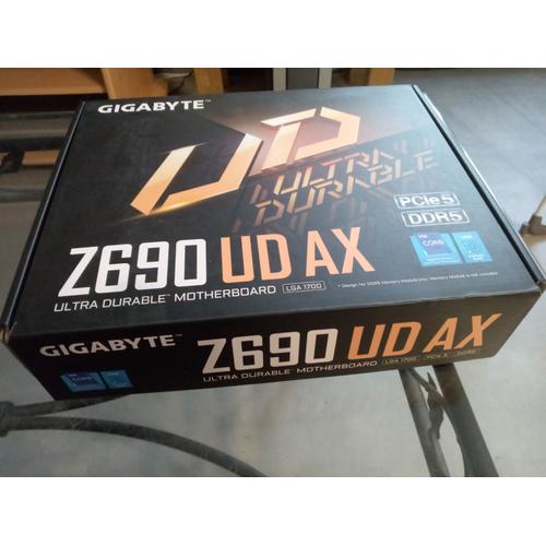 carte mère GIGABYTE Z690 UD AX DDR5