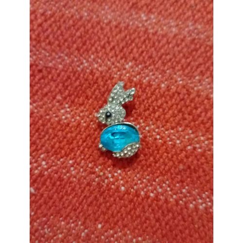 Pendentif Lapin En Strass Bleues /Blanches Et Métal Argenté.
