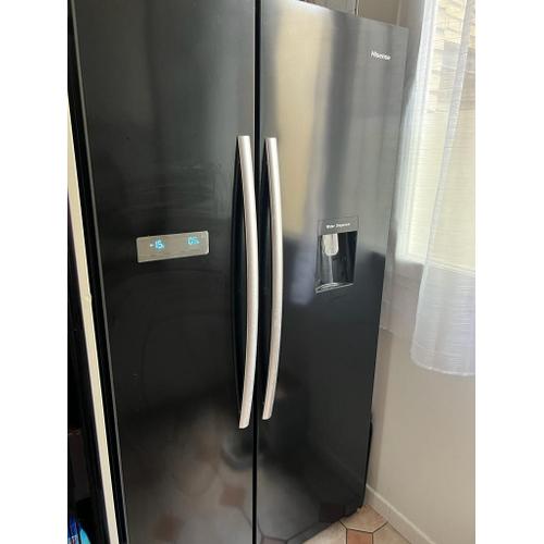 Réfrigérateur américain Hisense FSN570W20B - 578 litres Classe F Métal noir