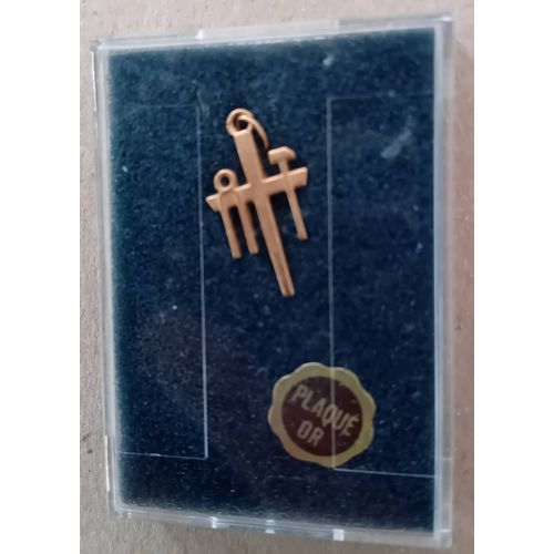 Arma Christi Pendentif Plaqué Or