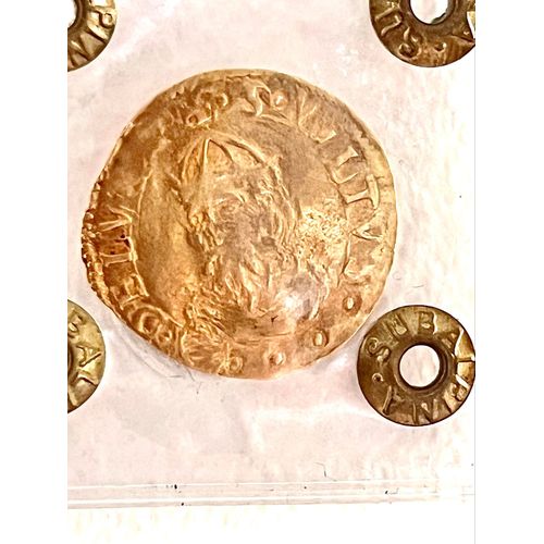 Pièce De Monnaie  Or : Italie-République Lucques- Scudo D'oro 1552 Lucquespièce De Monnaie : Italie-République Lucques- Scudo D'oro 1552 Lucques