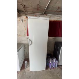 Congélateur armoire Far de 1 mètre 80 en bon état, trace d'usage