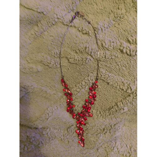 Collier En Métal Perles Strass Rouges.