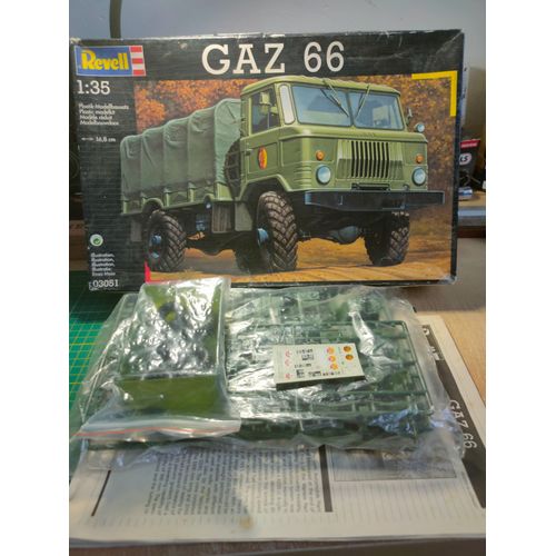 Maquette Camion Revell 1/35 : Gaz 66-Revell