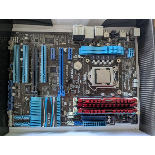 KIT PC: Carte mère 1155 ASUS P8P67-LE + Processeur Intel Core I5 2500k 3,30GHz + 3 barrettes G-SKILLDDR3 1600 PC3-12800 4GB XL (soit 12go de RAM)