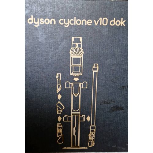DYSONcyclone V10 Dok avec accessoires