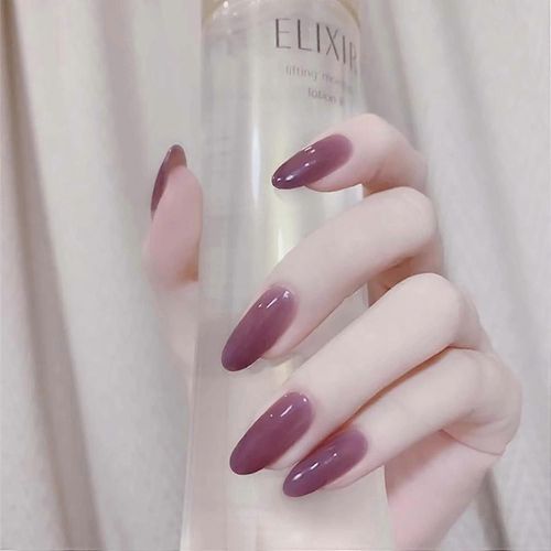 24pcs Presse Sur Les Ongles Courts Avec Des Dessins Mode Chic Long Faux Cercueil Ongles Avec Colle Pointe Française De Longueur Moyenne Ongles Acryliques Ballerine Brillant Faux Na