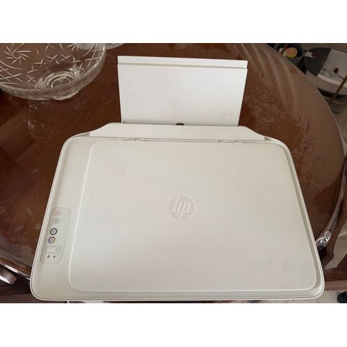 Imprimante HP deskjet 2320 couleur blanche