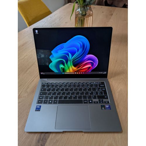 Samsung Galaxy Book5 Pro - 14" Intel Core i5-1235U - 1.3 Ghz - Ram 16 Go - DD 512 Go - Anthracite