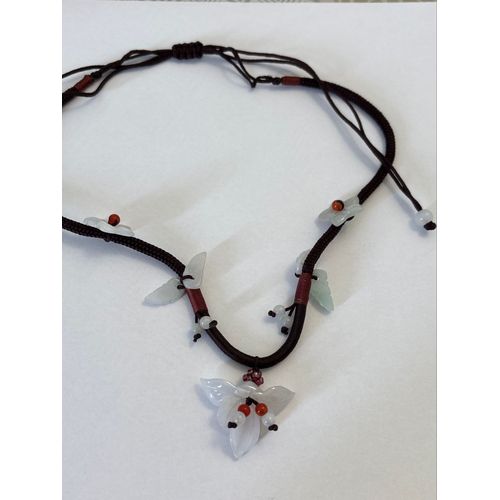 Collier Avec Jade - Taille Ajustable 