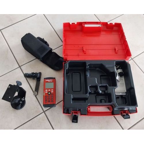 Télémètre hilti PD25 avec malette et accessoires très bon état
