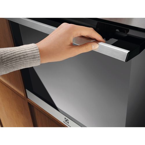Electrolux Four Encastrable AquaClean Série 300 EOH3H00BX3 Inox anti-trace