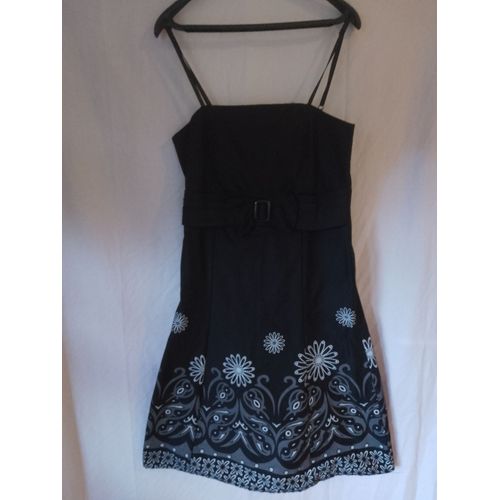 Robe Noire À Bretelles