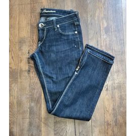 Pantalon En Jean Guess Bleu Brut Zippé Dans Le Bas