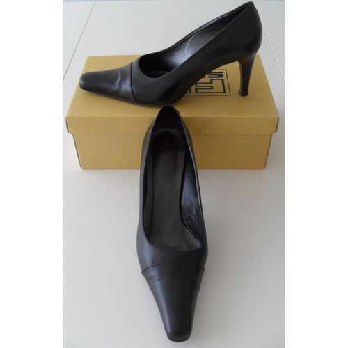Escarpins Noir Pointus. Cuir. Fun Street. Pointure 39