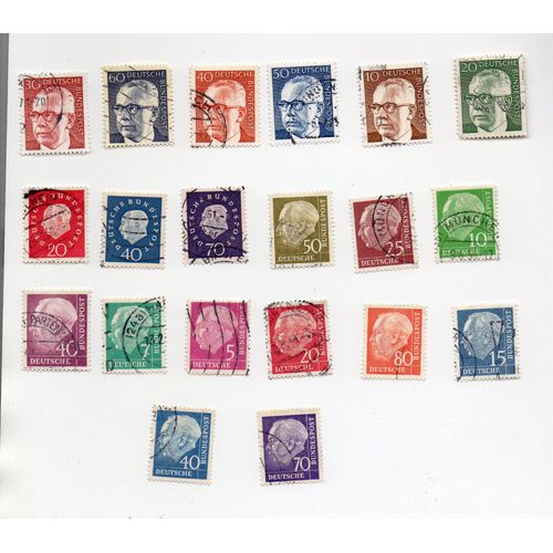 Allemagne Bundespost- Lot De 20 Timbres Oblitérés- Personnages Célèbres