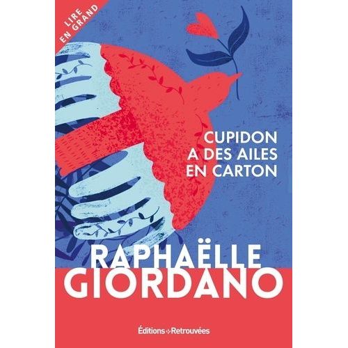 Cupidon A Des Ailes En Carton