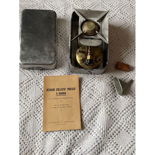 Réchaud  Collectif, Portatif À Essence, Type 7052