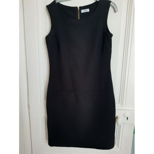 Elégante Robe Femme Courte Droite Noire Taille 36 Tissu Qui Ne Se Froisse Pas