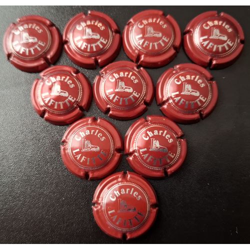 Lot De 10 Capsules De Champagne Charles Lafitte Initiale L , Liseret De Points Rouge Et Métal