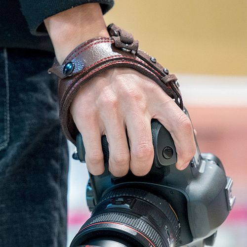 Bracelet d'appareil photo avec boucle à pression, Design ergonomique, étanche, résistant à l'usure, universel, décor de dragonne pour appareil photo-Brun