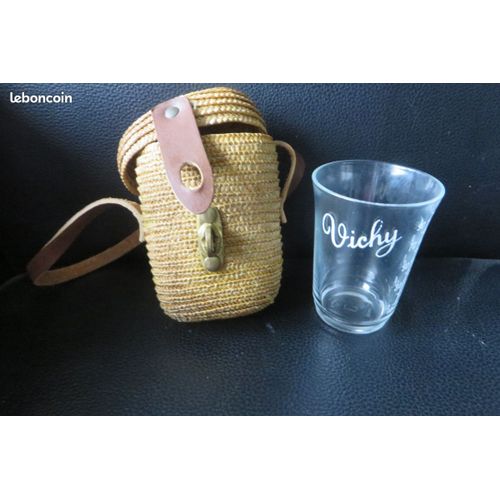 Ancien Verre De Curiste Et Son Panier En Osier