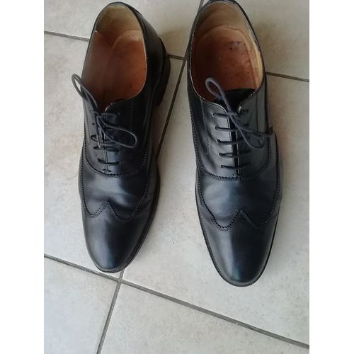 Chaussures En Cuir Homme Taille 45.