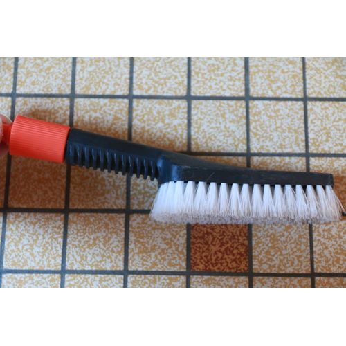 Brosse dur Gardena