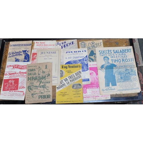 Lot De 12 Petits Formats Paroles Et Partitions Des Années 1930