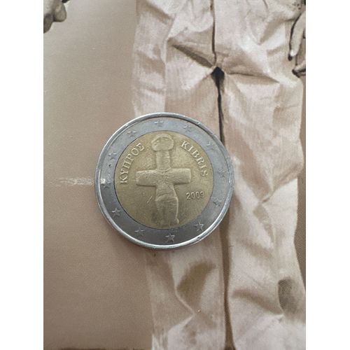 Pièce De 2 Euros Chypre 2008 Rare Avec Croix.