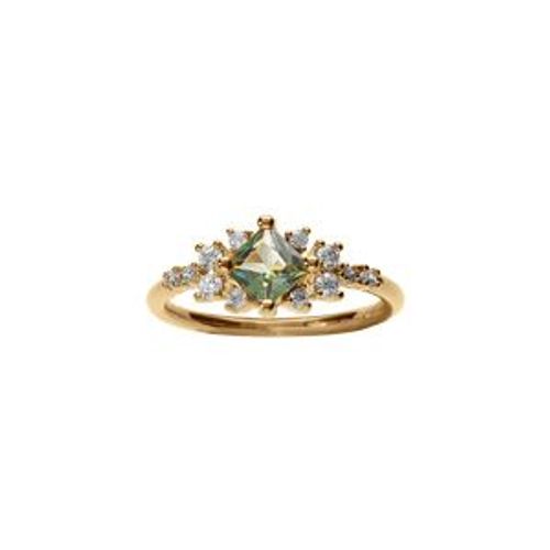 Bague Plaqué Or Oxyde Serti Forme Carré Vert Et Entourage Blancs