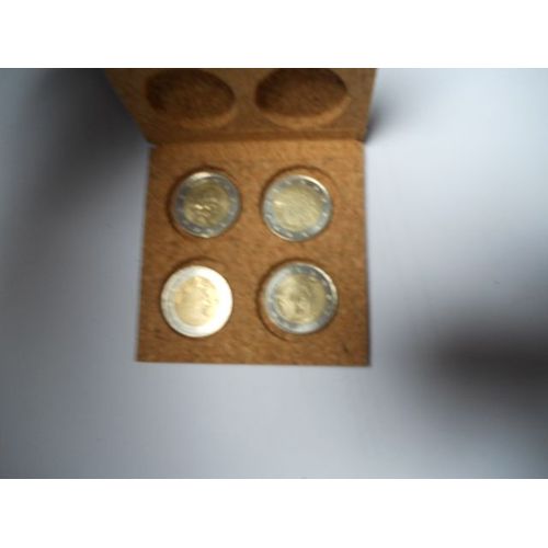 Lot De 4 Pièces De 2 Euro Dans Un Coffret En Liège Lot N°10