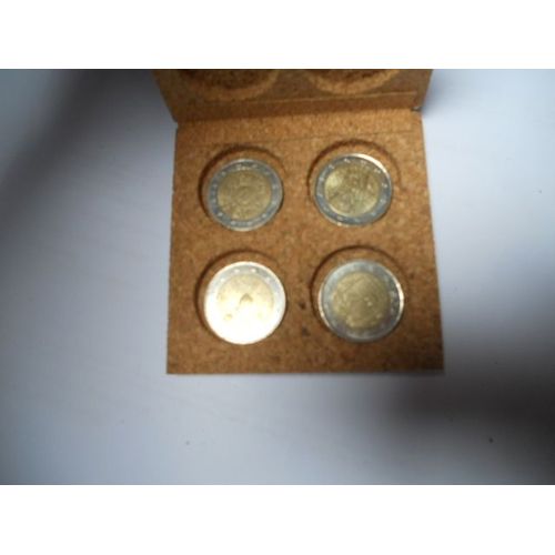 Lot De 4 Pièces De 2 Euro Dans Un Coffret En Liège Lot N°14