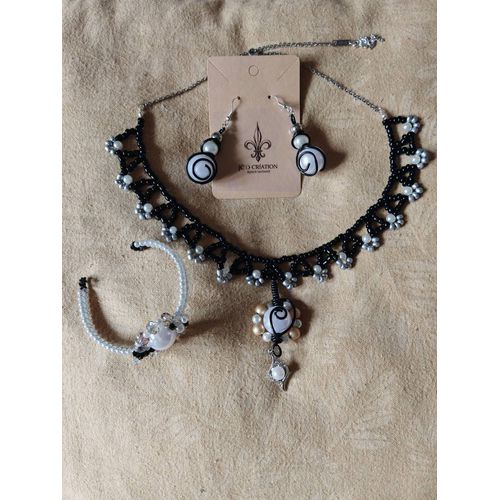 Parure De Bijoux