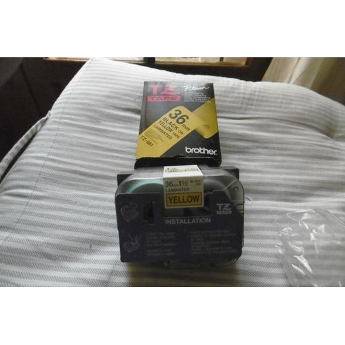 Brother Cassette Ruban Laminé 36mmx8m Fond Jaune Écriture Noire Pour Titreuse Pen Touch 530/550 Brother Tz661