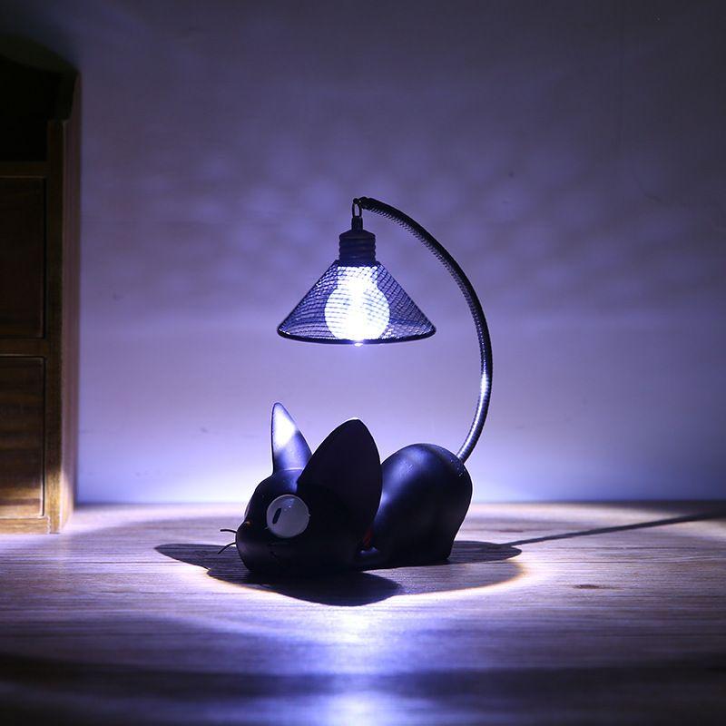 Totoro Veilleuse de chevet mignonne pour enfants Lampe de table Décoration  de chambre Cadeau de Noël : : Luminaires et Éclairage
