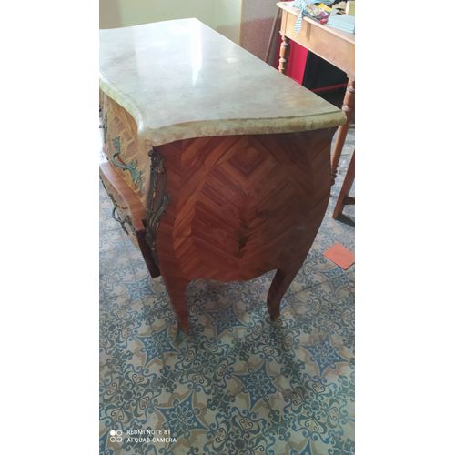 Commode Avec Plaque En Marbre