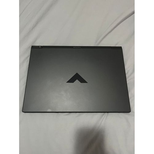 HP Victus 16-S0025NF - 16" AMD Ryzen 5 7640HS - 4.3 Ghz - Ram 16 Go - SSD 480 Go