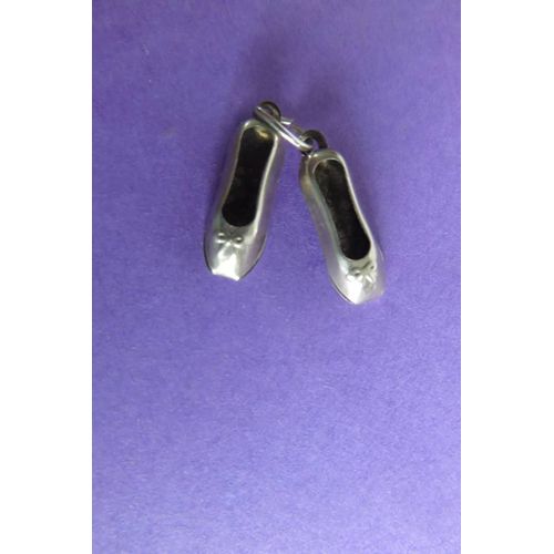 Pendentif Chaussons De Danse Argenté Vintage