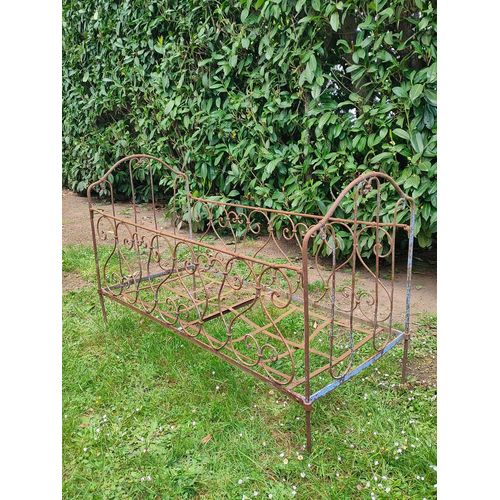 Ancien Petit Lit Pliant