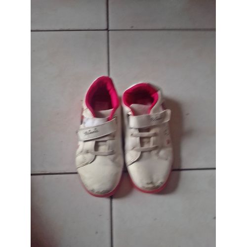 Baskets Minnie Taille 27 ..